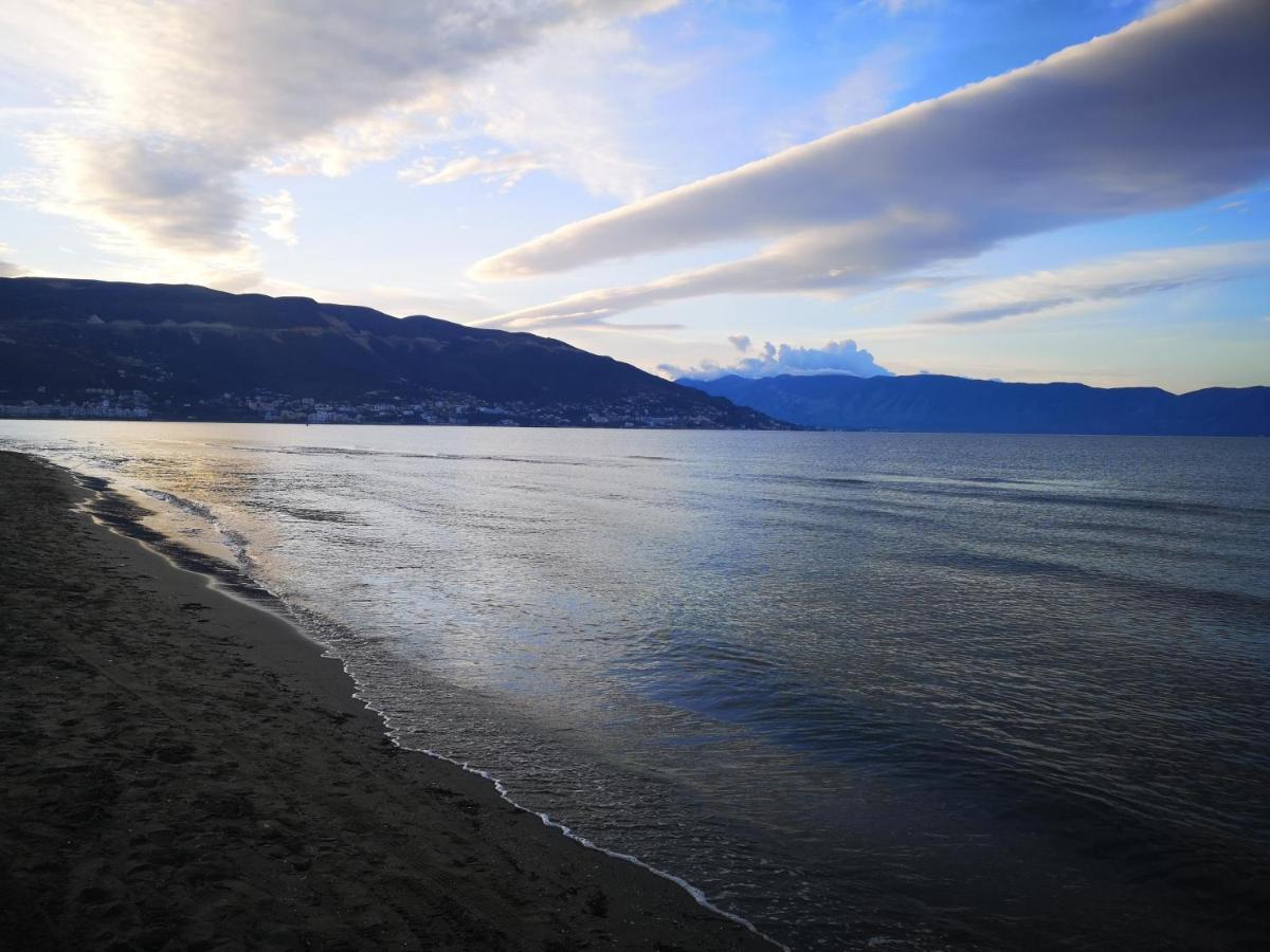 Relax Rental Vlorë Buitenkant foto